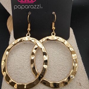 Paparazzi Textured Gold Earrings (1686)